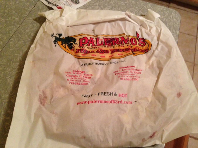 Pizza in Classic Chicago Carryout Bag